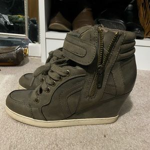 Candies Brand wedge tennis shoes